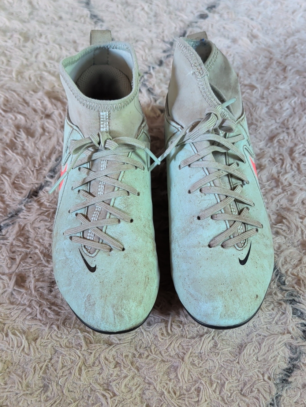 Kid's Nike Phantom Outdoor Soccer Cleats